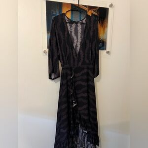 Lexbreezy grey on black wrap dress 3XL never worn